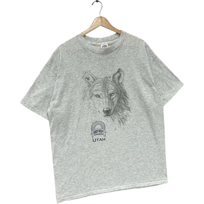 Vintage Utah Grey Wolf Large Face Nature Tee