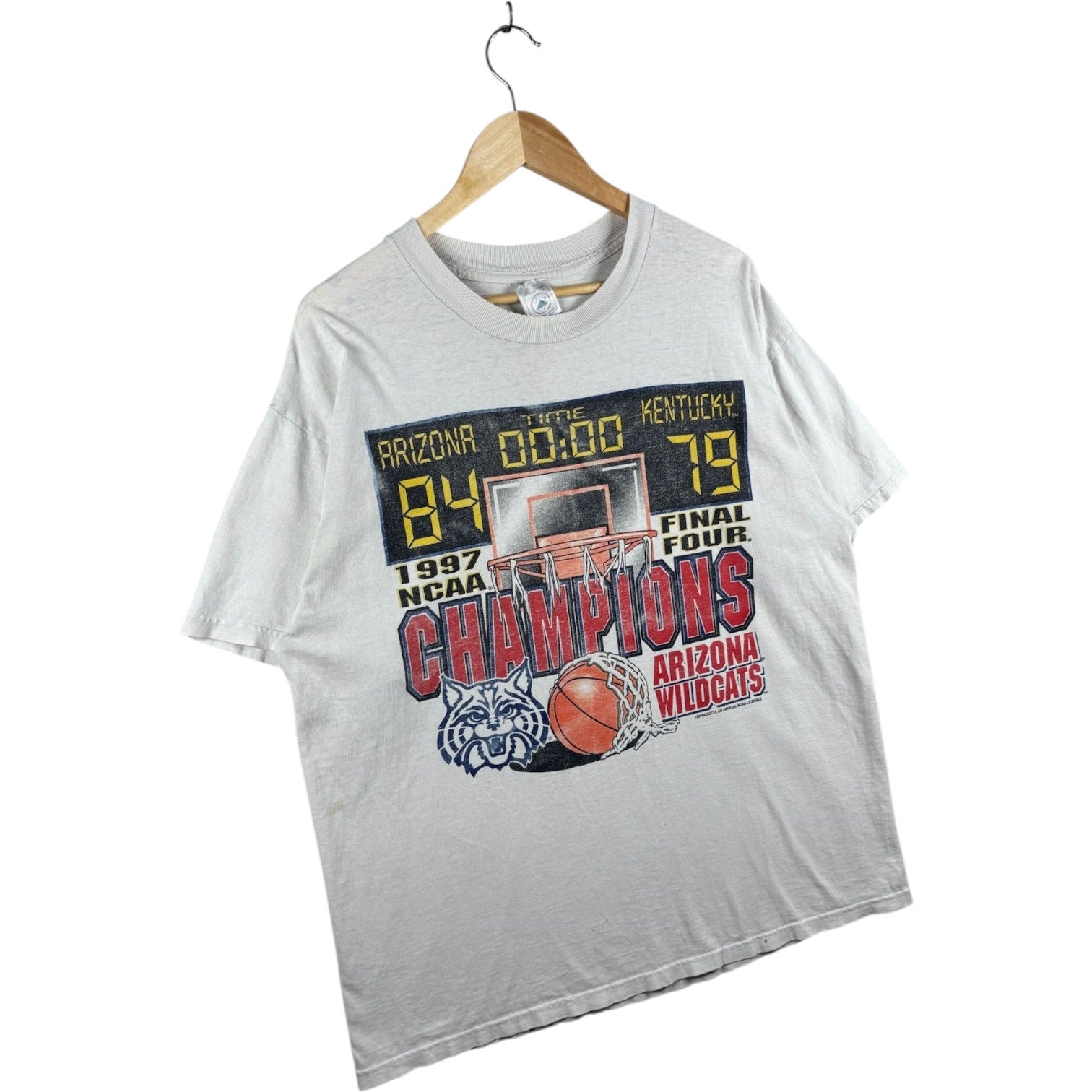Vintage Wildcats Final Four NCAA T-Shirt 1997