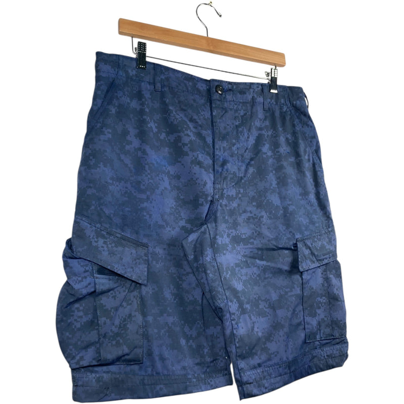 Vintage Camo Cargo Shorts 34