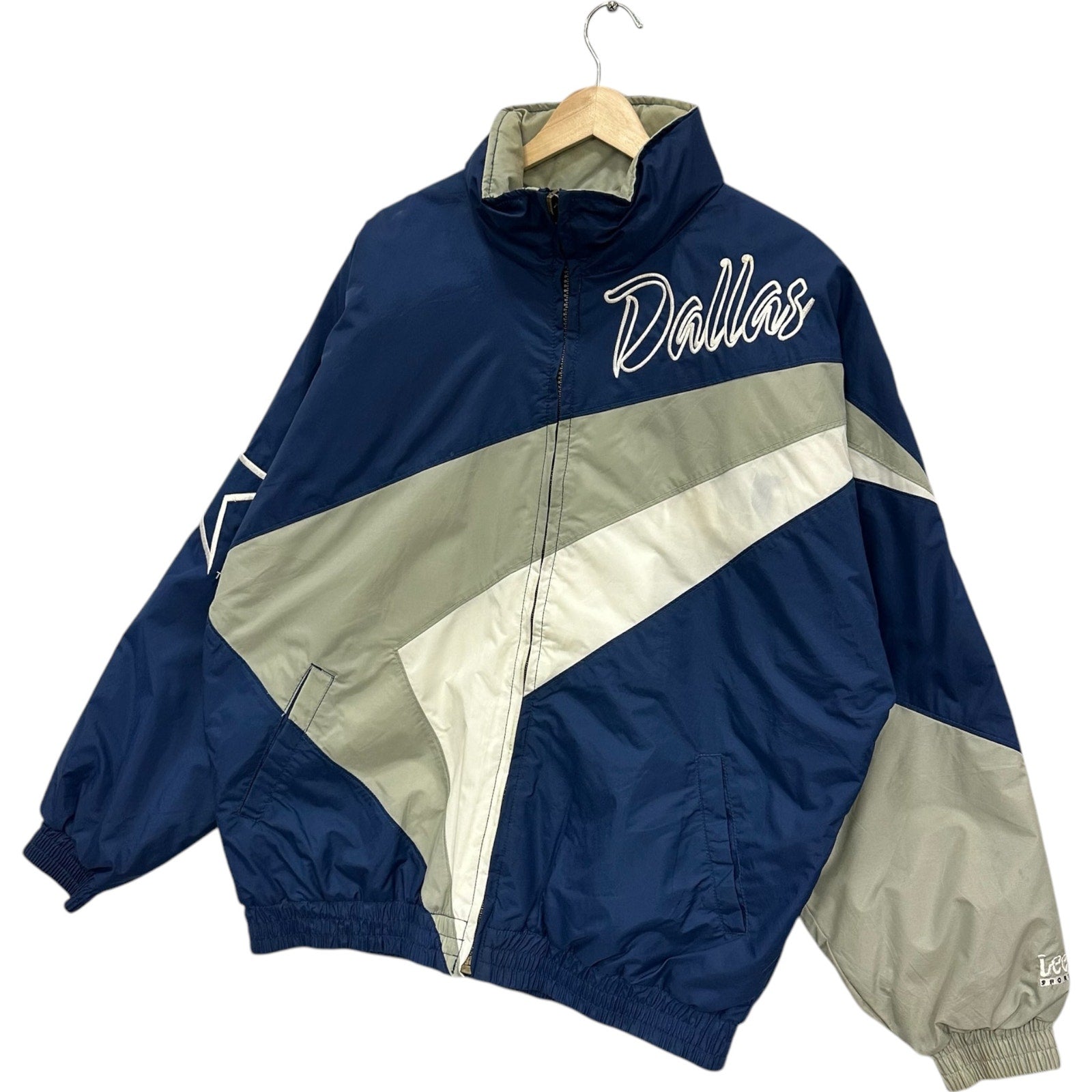 Vintage Dallas Cowboy Spellout NFL Puffer Jacket