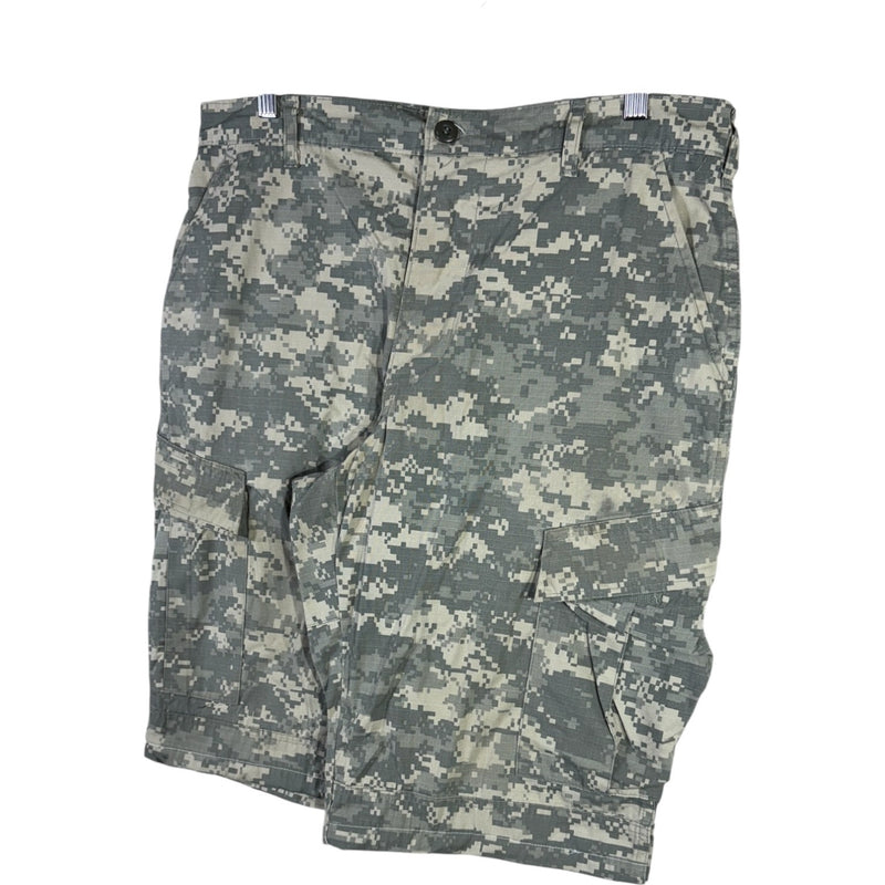 Vintage Digital Camo Adjustable Cargo Shorts 36