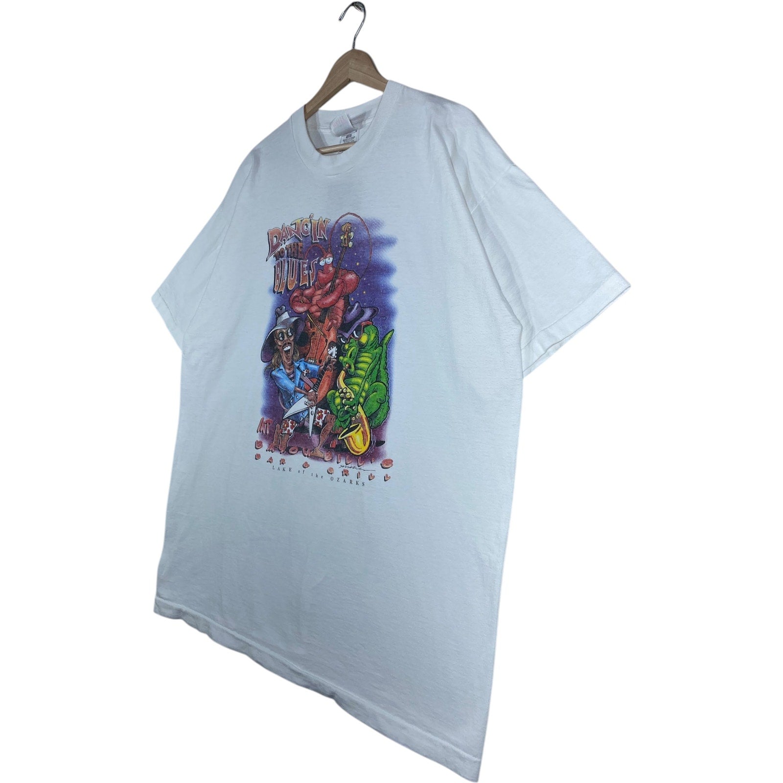 Vintage Dancin' To The Blues Bayou Bill's Bar & Grill T-Shirt