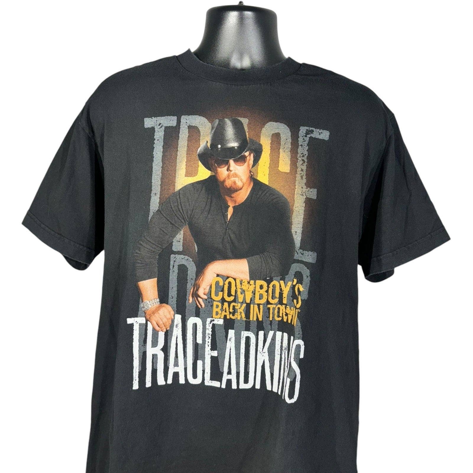 Trace Adkins "Cowboy's Back In Town" Tour Tee