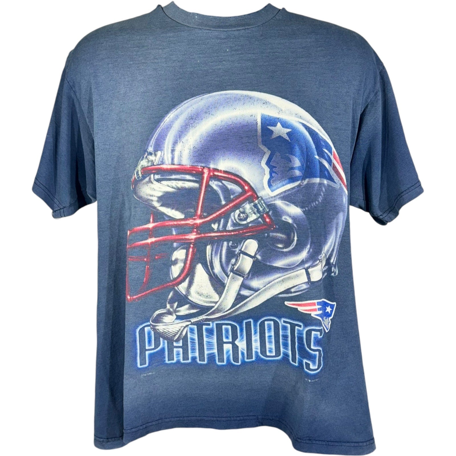 Vintage New England Patriots Big Helmet Tee