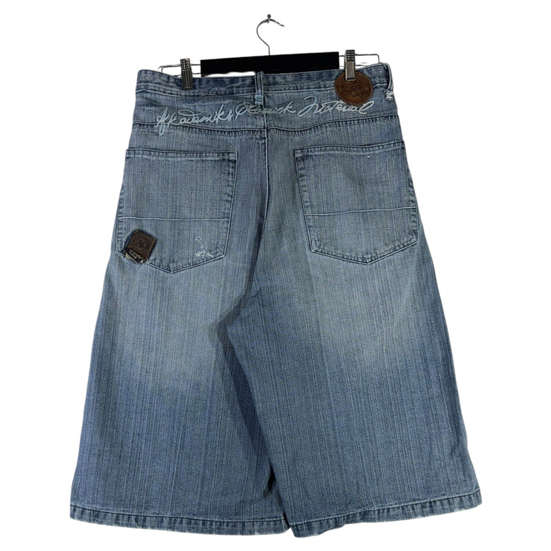 Vintage Akademiks Embroidered Bermuda Denim Shorts 34x14