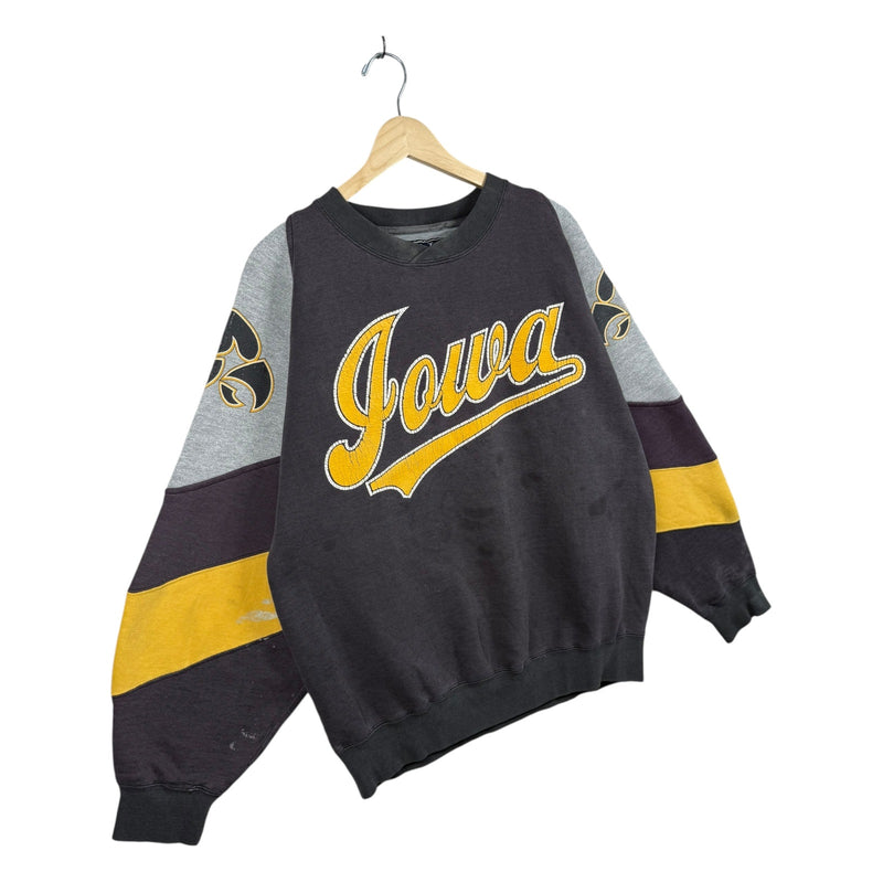 Vintage University Of Iowa Hawkeyes Sweatshirt Crewneck