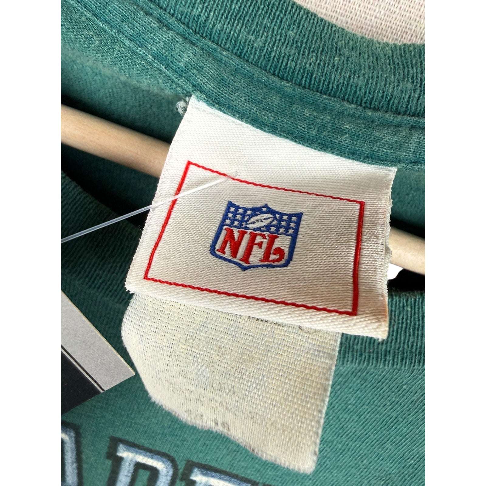 Vintage Philadelphia Eagles NFL Graphic T-Shirt