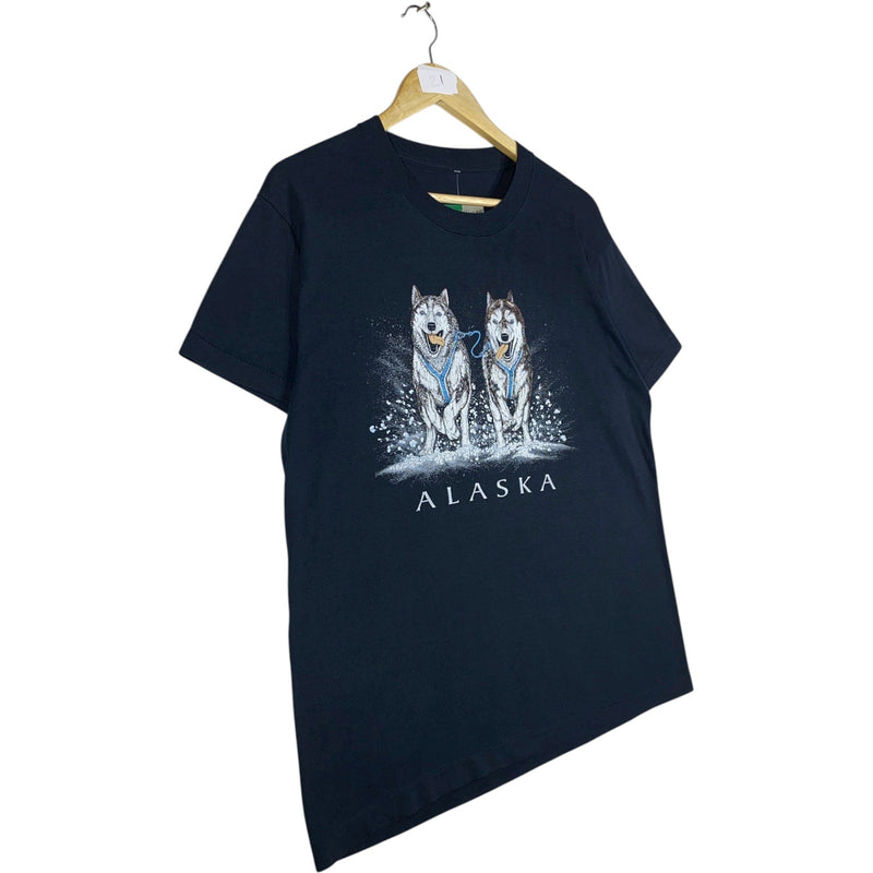Vintage Alaska Wolves Graphic Print T-Shirt