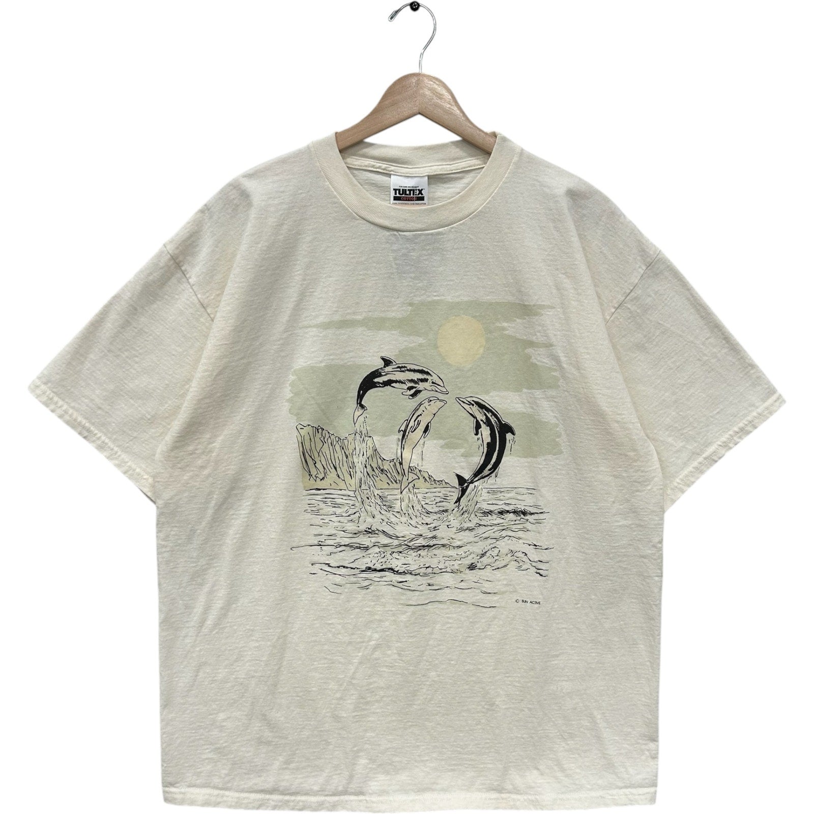 Vintage Jumping Dolphins and Ocean Nature Tee