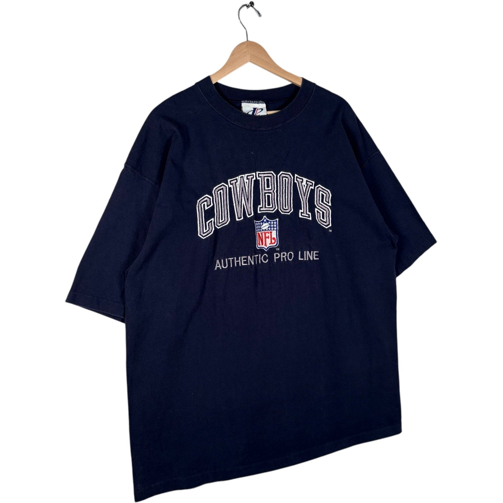 Vintage Dallas Cowboys Embroidered Spellout NFL Tee 90s