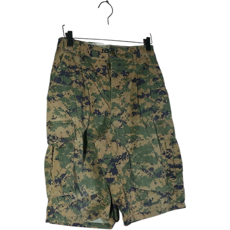 Vintage Camouflage Military Cargo Shorts 36
