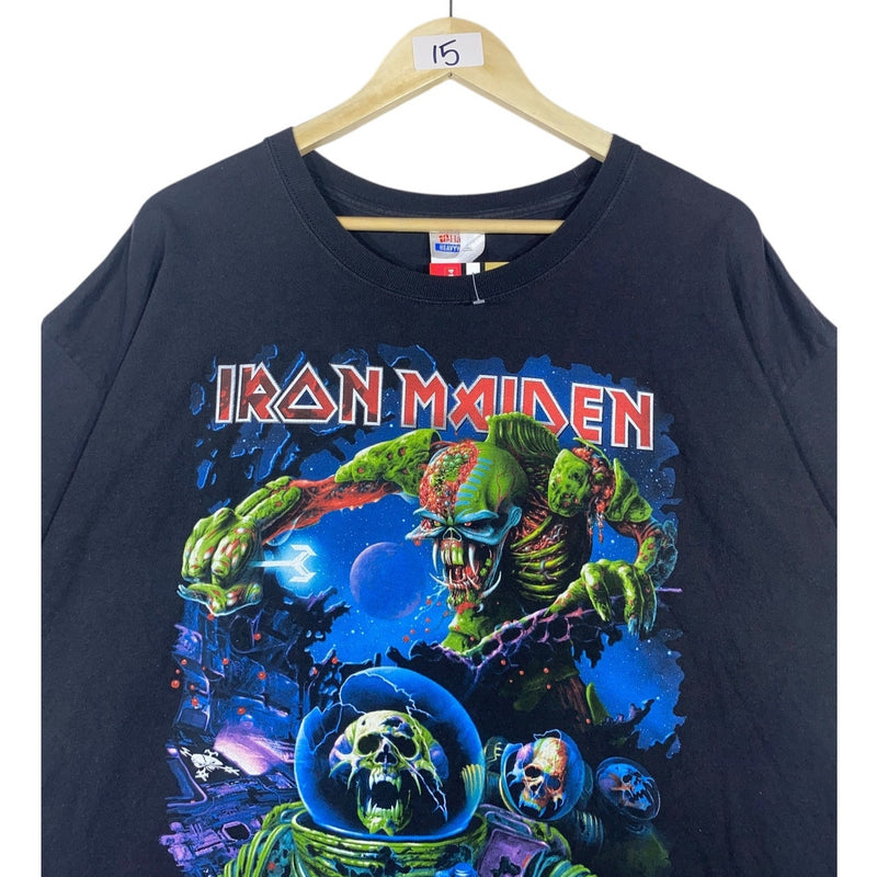 Vintage Iron Maiden The Final Frontier 2010 Graphic T-Shirt