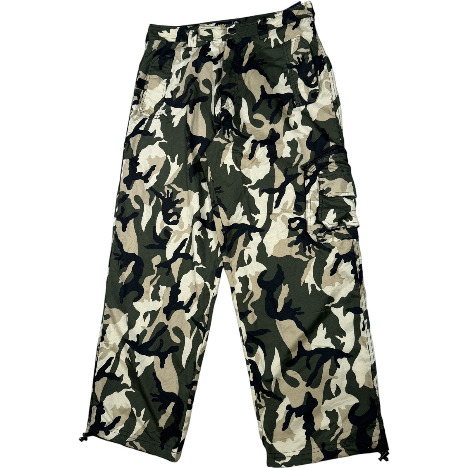 Vintage NWT Camo Cargo Pants 34